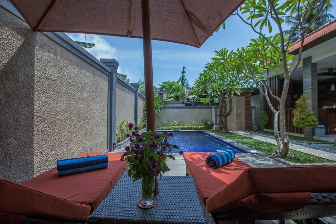 Villa Twin Lovina Exterior foto